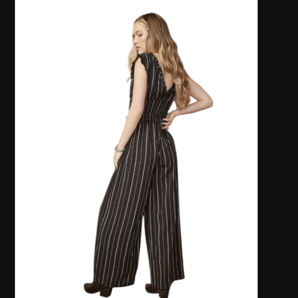 Miami Black Sleeveless Jumpsuit
